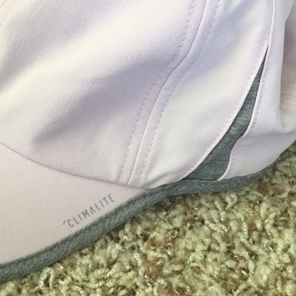 Adidas hat - Picture 2 of 6